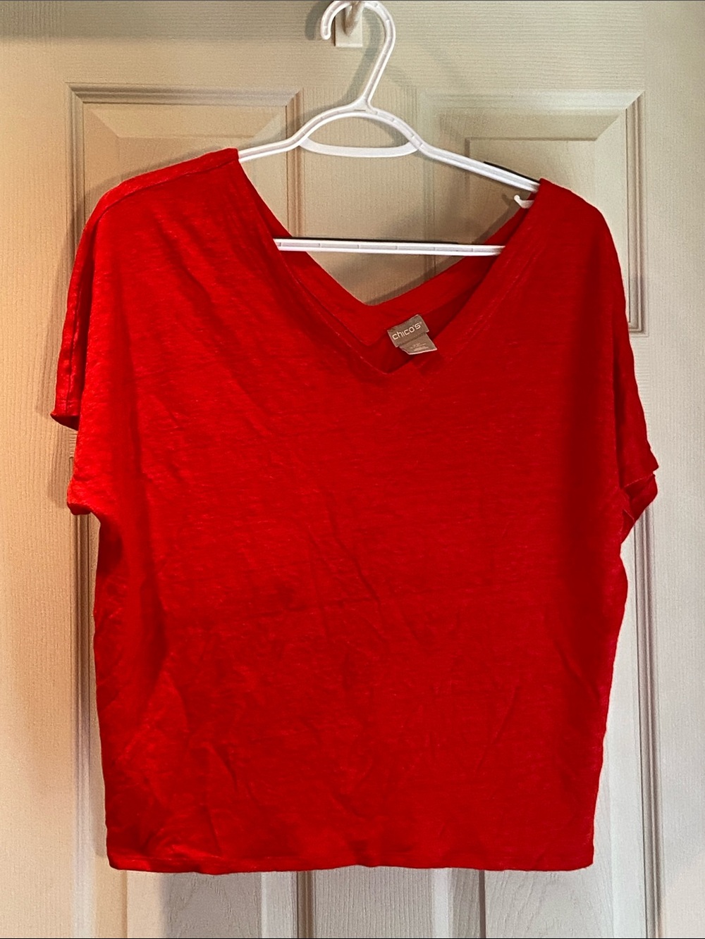 Chico's Bright Red V-Neck Short Sleeve Tee